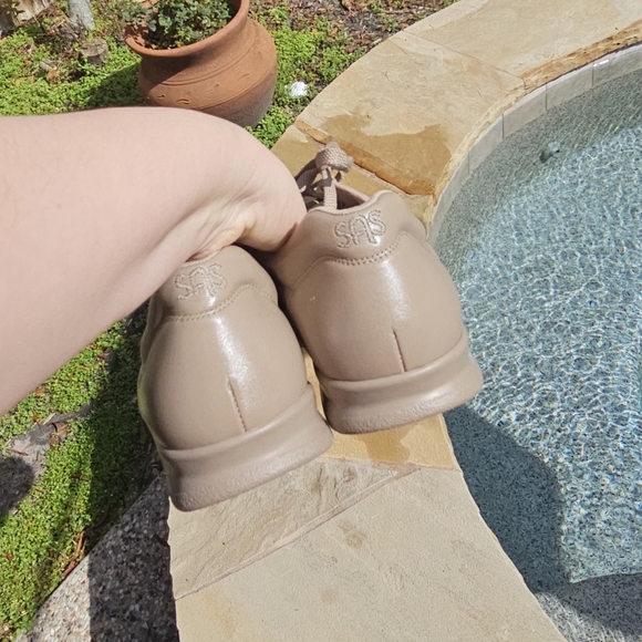 Nwot SAS Free Time (Mocha) Walking Shoe  11M - Picture 9 of 13